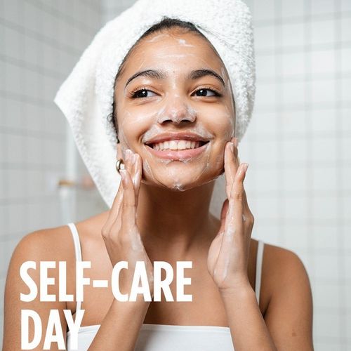 Self-Care Day! 💗 Aber wie genau sieht deine #selfcare aus? Zum Beispiel jeden Tag #metime genießen, einen Kaffee mit...